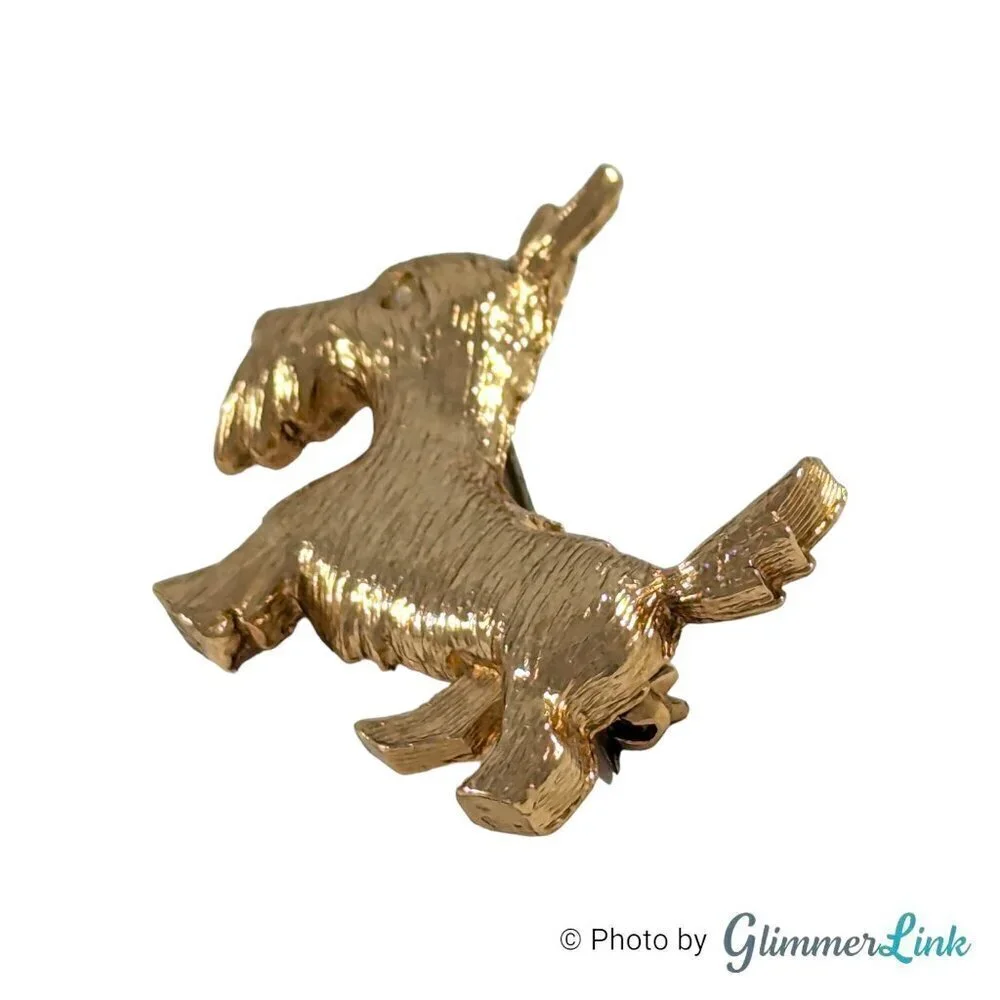 Vintage Scottish Terrier Clear Rhinestone Gold Tone Textured Brooch Pin